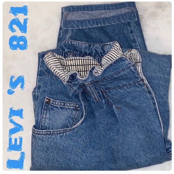 Levi's Denim - 💕 Rare Vintage Levi’s 821 M